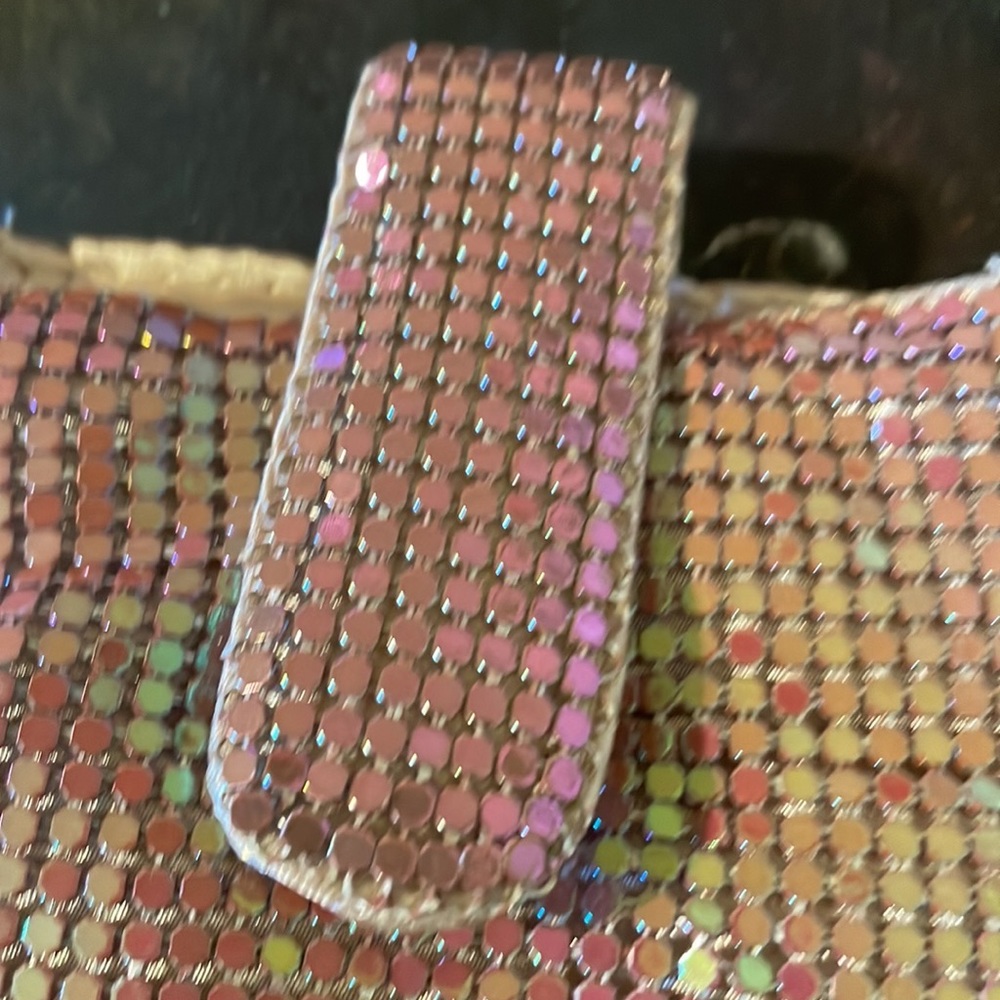 Nice Cellphone Crossbody Bag.
